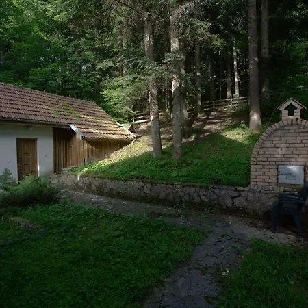 Kuca Goranga Villa *