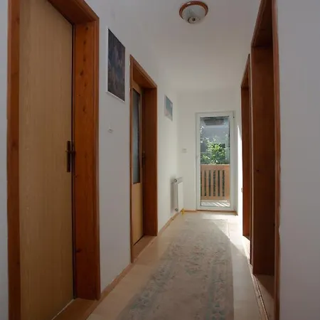 Kuca Goranga Villa *