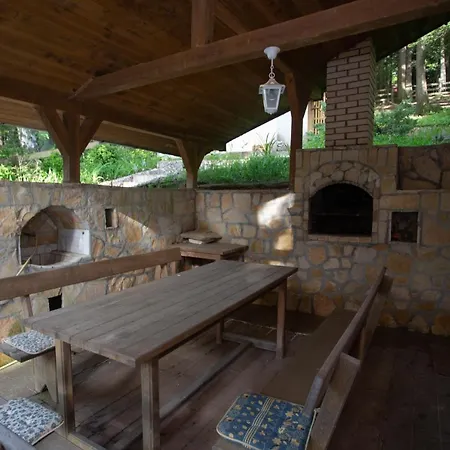 Kuca Goranga Villa